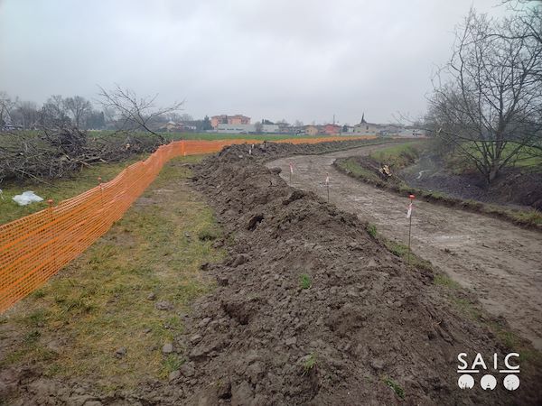 Pista ciclopedonale San Colombano nel comune Riva di Suzzara in provincia di Mantova