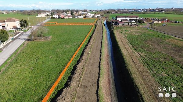 Pista ciclopedonale San Colombano nel comune Riva di Suzzara in provincia di Mantova