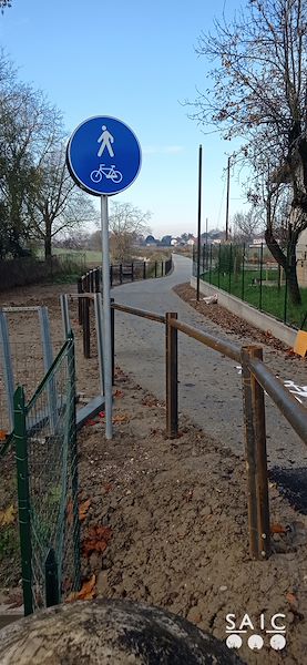 Pista ciclopedonale San Colombano nel comune Riva di Suzzara in provincia di Mantova
