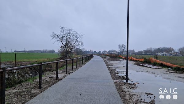 Pista ciclopedonale San Colombano nel comune Riva di Suzzara in provincia di Mantova