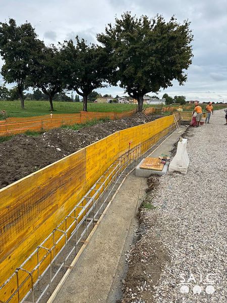 Pista ciclopedonale San Colombano nel comune Riva di Suzzara in provincia di Mantova