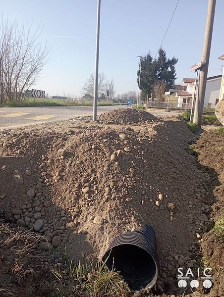 Pista ciclopedonale San Colombano nel comune Riva di Suzzara in provincia di Mantova