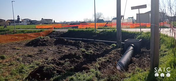 Pista ciclopedonale San Colombano nel comune Riva di Suzzara in provincia di Mantova