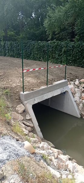 Pista ciclopedonale San Colombano nel comune Riva di Suzzara in provincia di Mantova
