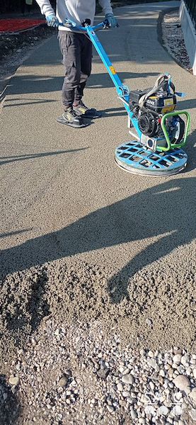 Pista ciclopedonale San Colombano nel comune Riva di Suzzara in provincia di Mantova